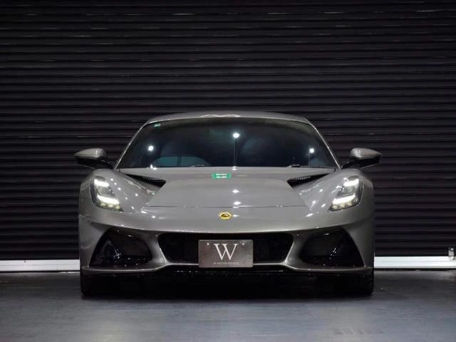 Lotus EMIRA 11