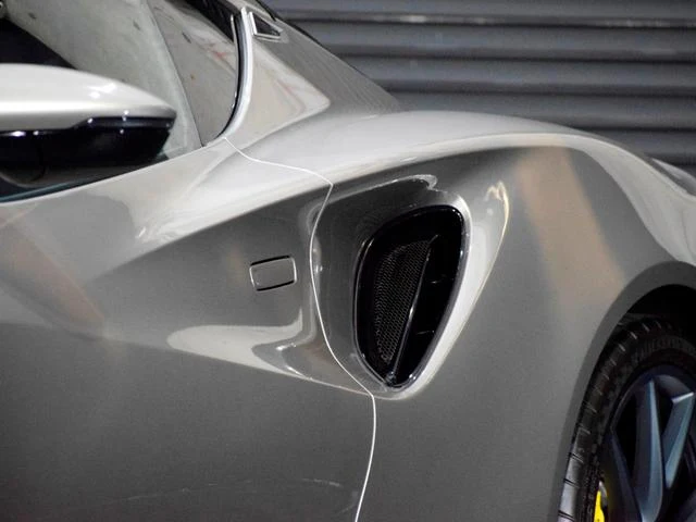 Lotus EMIRA 5