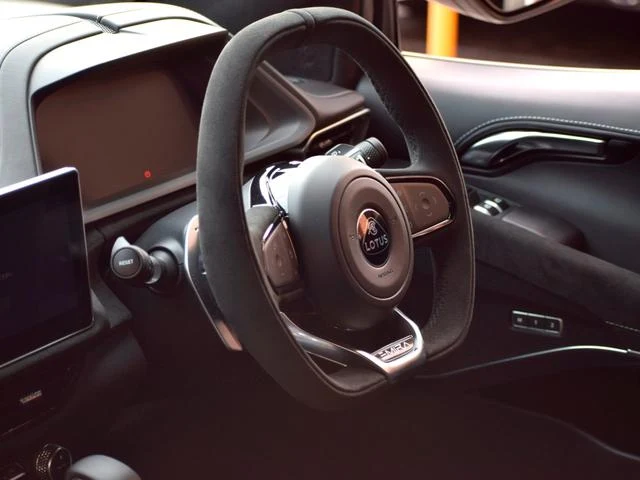 Lotus EMIRA 58