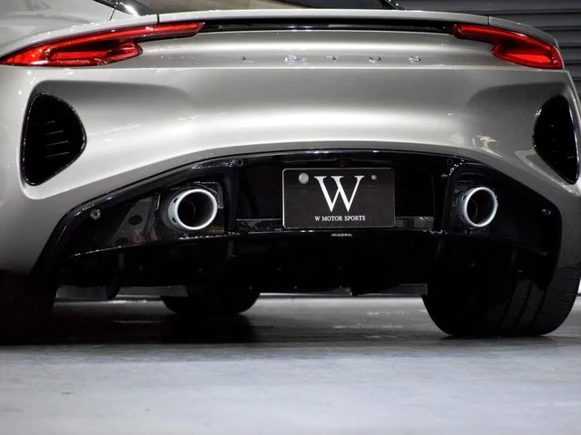 Lotus EMIRA 34