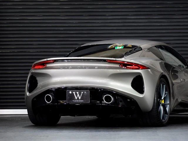 Lotus EMIRA 46