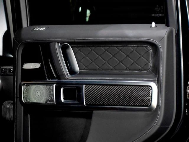 MERCEDES AMG G-CLASS 52