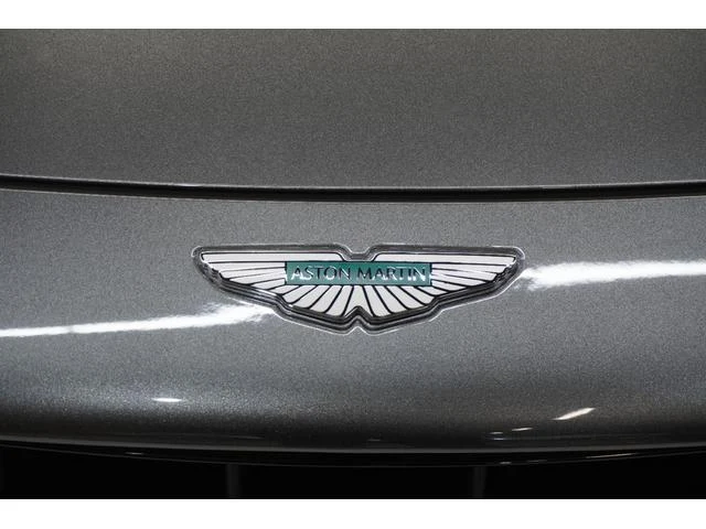 Aston Martin DB12 71