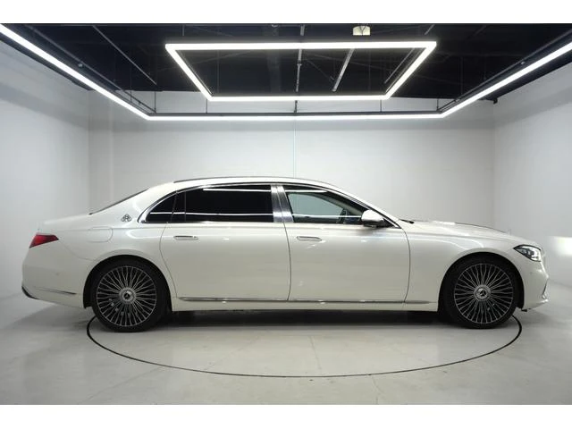 MERCEDES MAYBACH S-CLASS 4