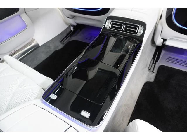 MERCEDES MAYBACH S-CLASS 23