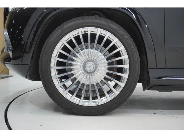 MERCEDES MAYBACH GLS 18