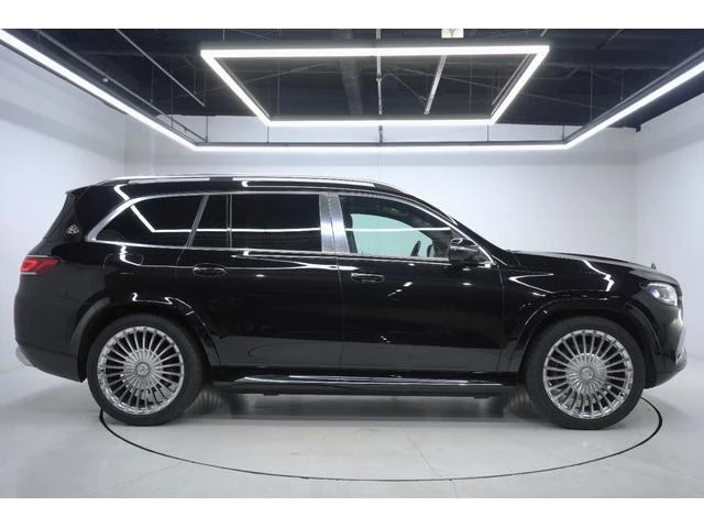 MERCEDES MAYBACH GLS 4