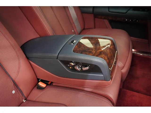 Rolls-Royce GHOST 67