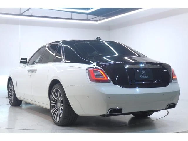 Rolls-Royce GHOST 8