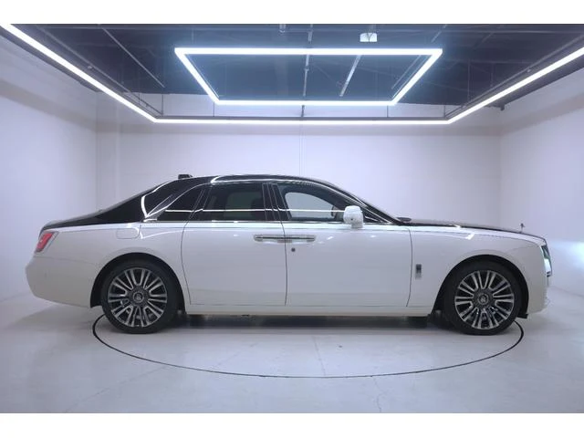 Rolls-Royce GHOST 4