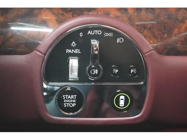 Rolls-Royce GHOST 28