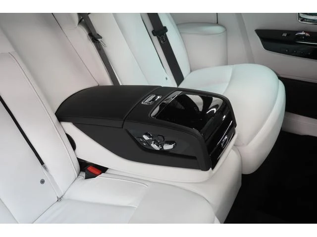 Rolls-Royce PHANTOM 62