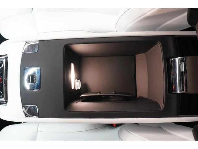 Rolls-Royce PHANTOM 35