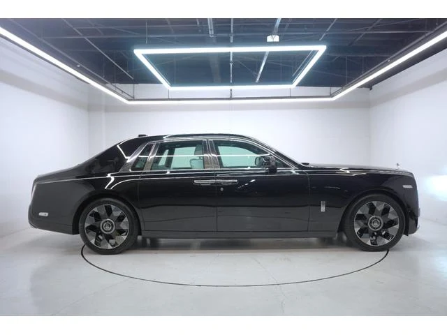 Rolls-Royce PHANTOM 4
