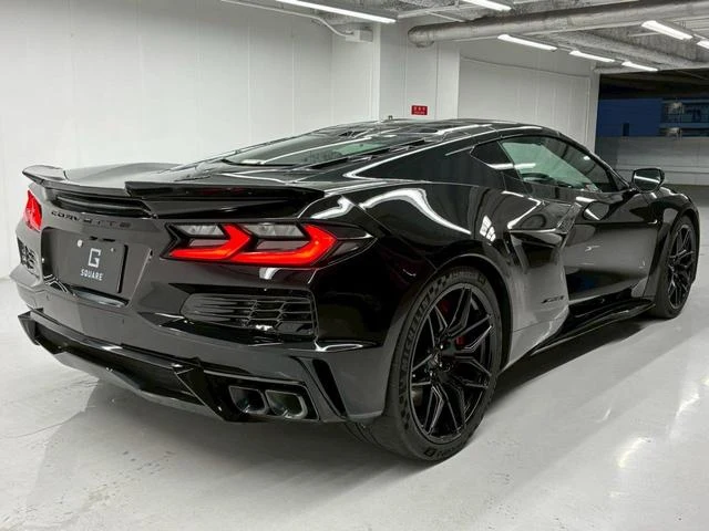 Chevrolet CORVETTE 13