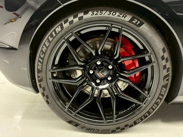 Chevrolet CORVETTE 12