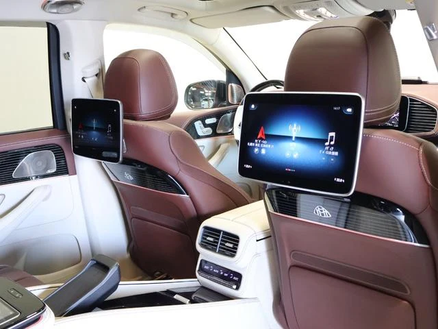 MERCEDES MAYBACH GLS 7