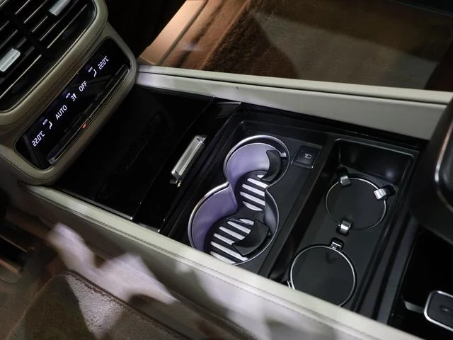 MERCEDES MAYBACH GLS 9