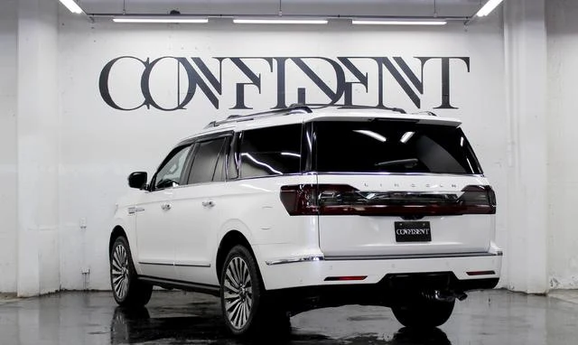 Lincoln NAVIGATOR 8