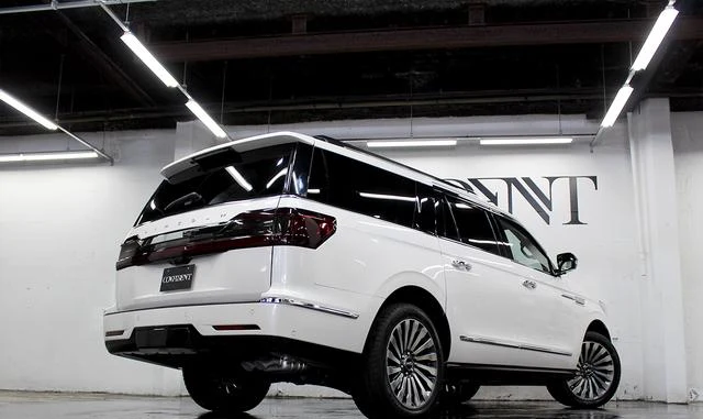 Lincoln NAVIGATOR 12