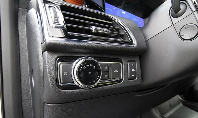 Lincoln NAVIGATOR 16