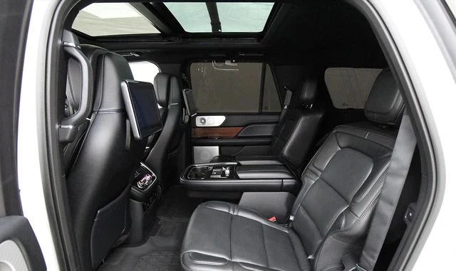 Lincoln NAVIGATOR 36