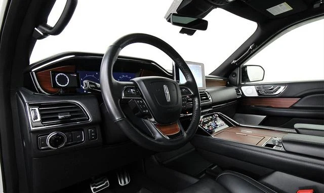 Lincoln NAVIGATOR 17