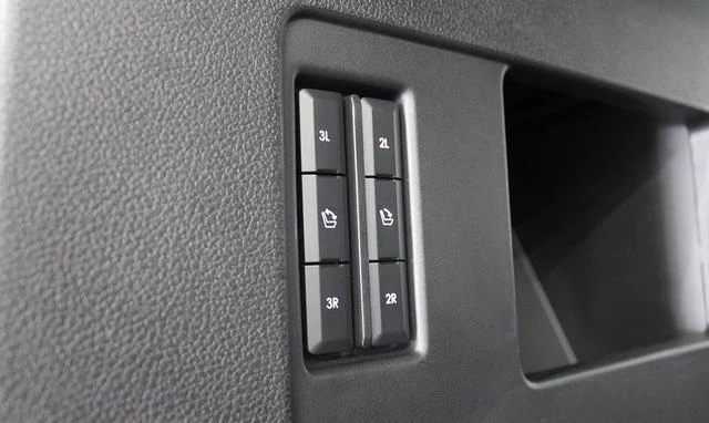 Lincoln NAVIGATOR 41