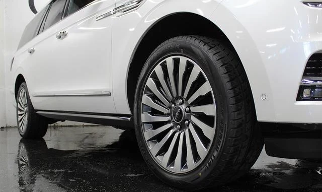 Lincoln NAVIGATOR 10