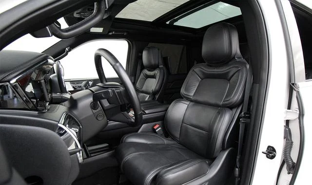 Lincoln NAVIGATOR 14