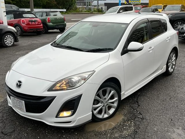 Mazda AXELA 62