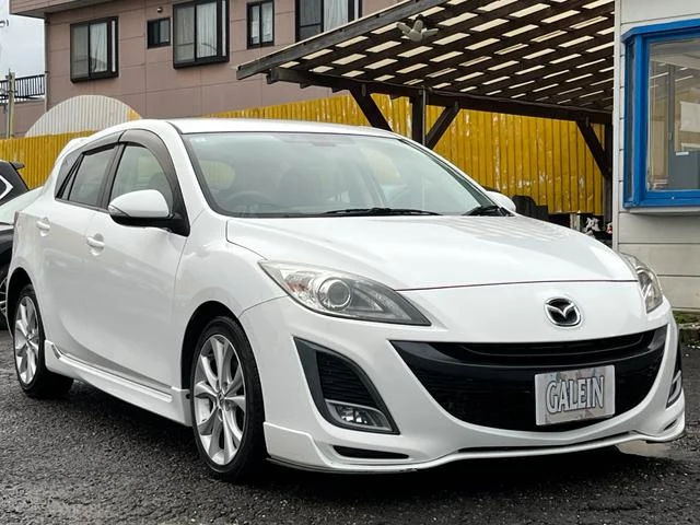 Mazda AXELA 63