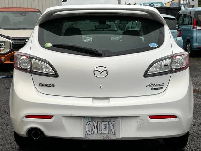 Mazda AXELA 69