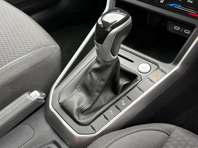 Volkswagen POLO 38