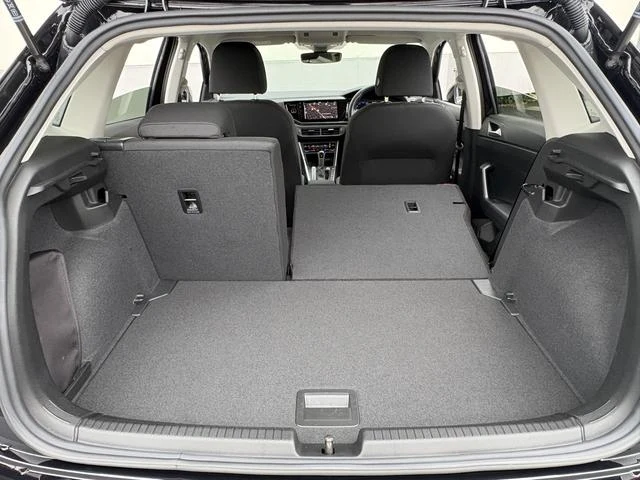 Volkswagen POLO 54