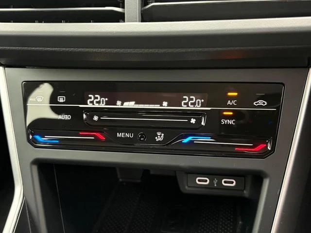 Volkswagen POLO 36
