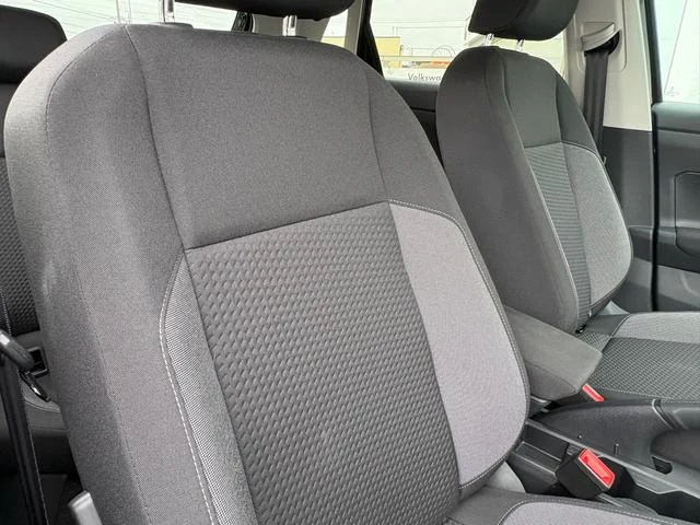 Volkswagen POLO 46