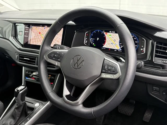 Volkswagen POLO 22