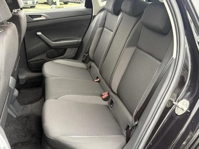 Volkswagen POLO 52