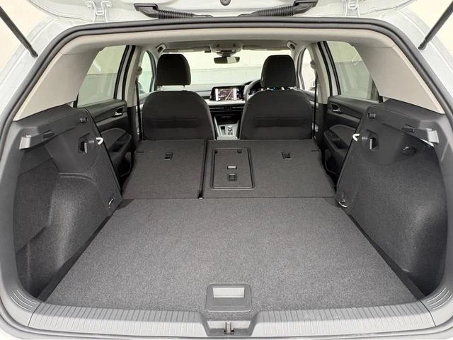 Volkswagen GOLF 53
