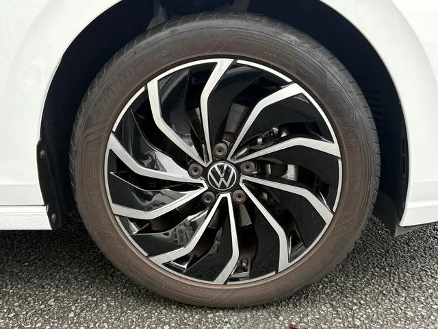 Volkswagen GOLF 9