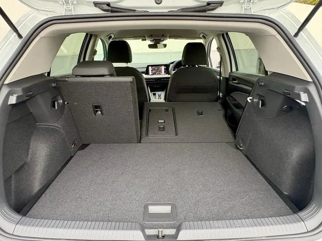 Volkswagen GOLF 52