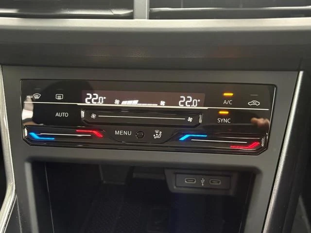 Volkswagen POLO 37