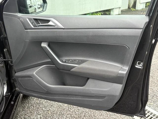 Volkswagen POLO 16