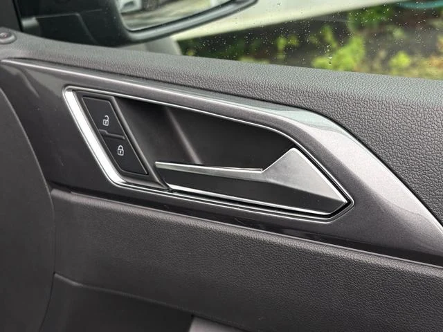 Volkswagen POLO 17