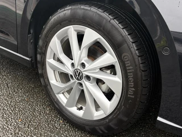 Volkswagen POLO 8