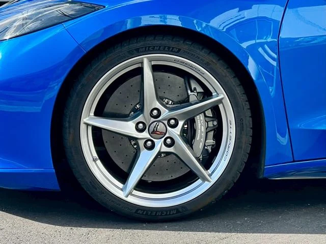 Chevrolet CORVETTE 12