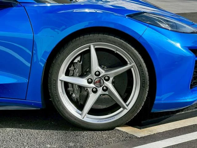 Chevrolet CORVETTE 5