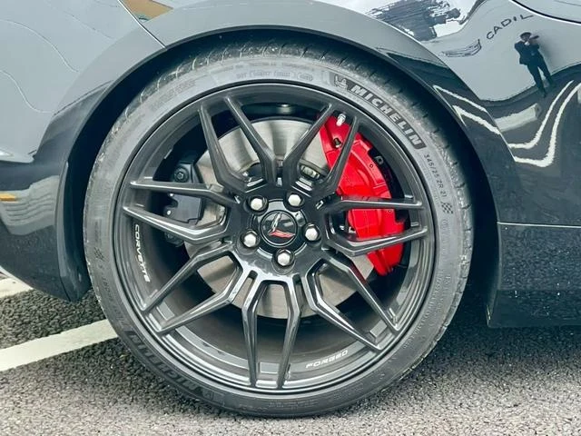 Chevrolet CORVETTE 5