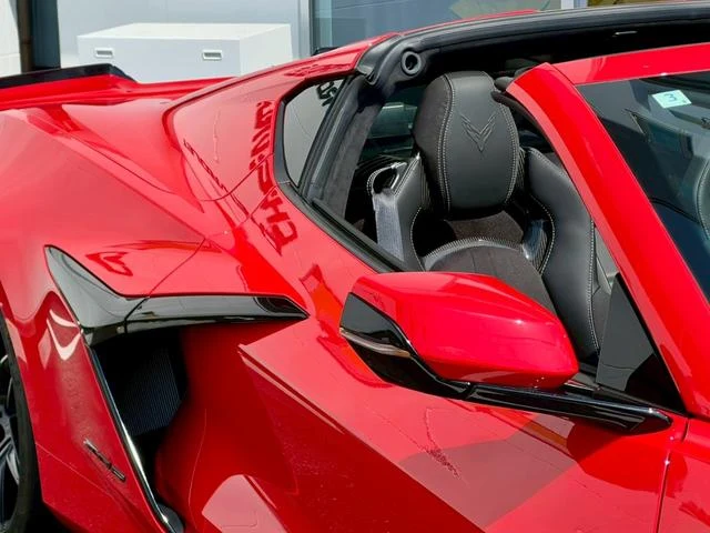 Chevrolet CORVETTE 16
